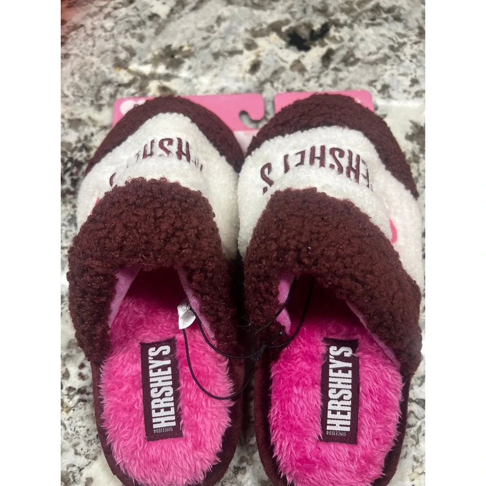 Hershey's Novelty Slippers Kids Small‎ 13/1-Set of 2